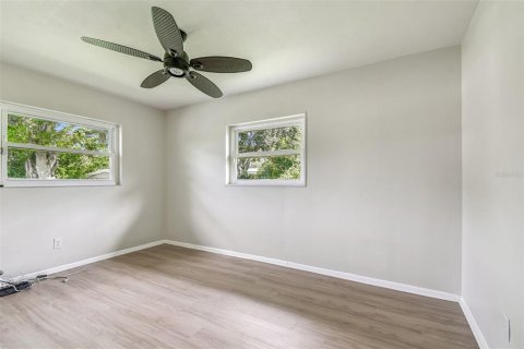House in Clearwater, Florida 3 bedrooms, 128.95 sq.m. № 1869797 - photo 24