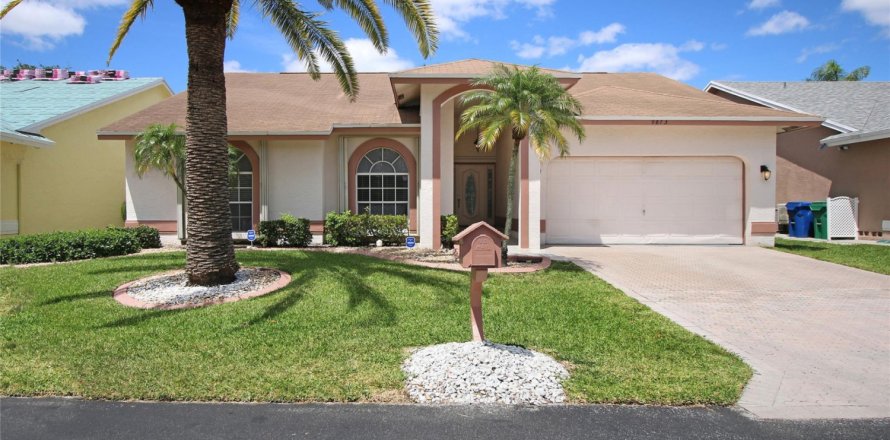 House in Coral Springs, Florida 4 bedrooms, 192.77 sq.m. № 1104697