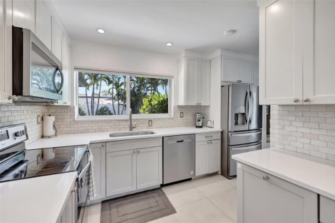 Casa en venta en Fort Lauderdale, Florida, 4 dormitorios, 151.34 m2 № 1643432 - foto 11