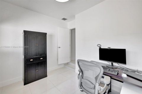 Casa en venta en Fort Lauderdale, Florida, 4 dormitorios, 151.34 m2 № 1643432 - foto 26