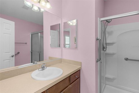 House in The Villages, Florida 2 bedrooms, 107.4 sq.m. № 2203763 - photo 14