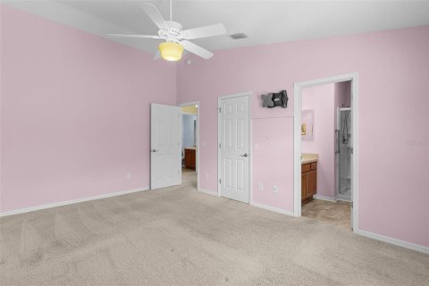 House in The Villages, Florida 2 bedrooms, 107.4 sq.m. № 2203763 - photo 13