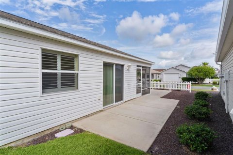 House in The Villages, Florida 2 bedrooms, 107.4 sq.m. № 2203763 - photo 20