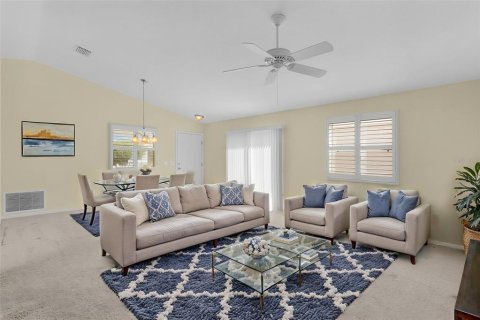 House in The Villages, Florida 2 bedrooms, 107.4 sq.m. № 2203763 - photo 4