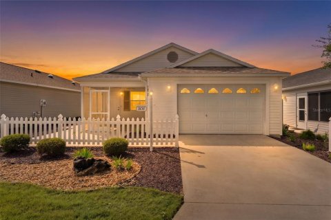House in The Villages, Florida 2 bedrooms, 107.4 sq.m. № 2203763 - photo 2