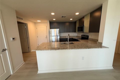 Copropriété à louer à Orlando, Floride: 2 chambres, 95.04 m2 № 2408908 - photo 2