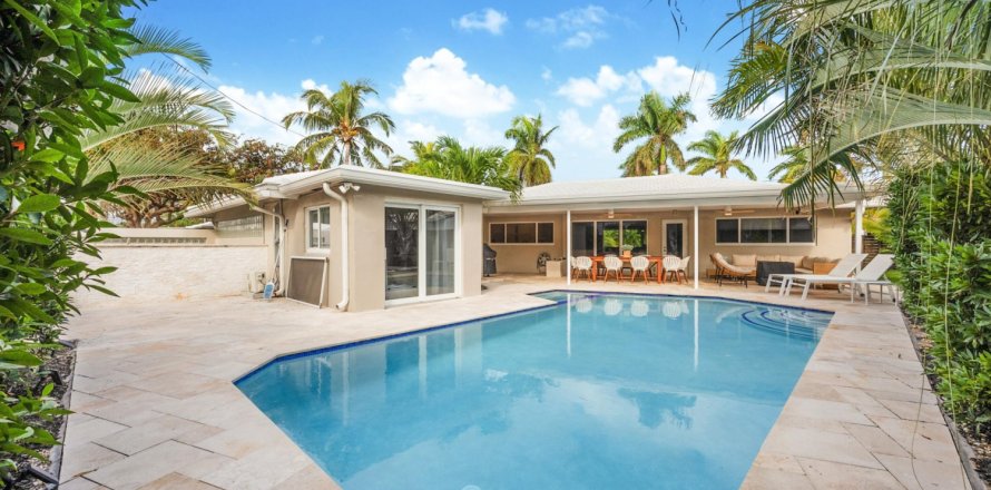 Casa en Fort Lauderdale, Florida 4 dormitorios, 179.39 m2 № 1092223