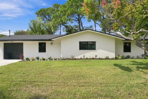 House in St. Lucie, Florida 2 bedrooms, 103.68 sq.m. № 2414141 - photo 25