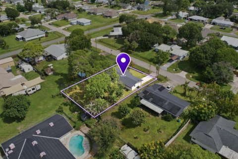 House in St. Lucie, Florida 2 bedrooms, 103.68 sq.m. № 2414141 - photo 28