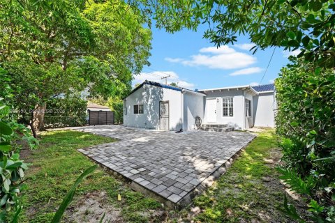 Casa en alquiler en Miami, Florida, 3 dormitorios, 190.08 m2 № 2020815 - foto 25