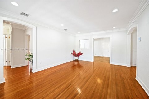 Casa en alquiler en Miami, Florida, 3 dormitorios, 190.08 m2 № 2020815 - foto 9