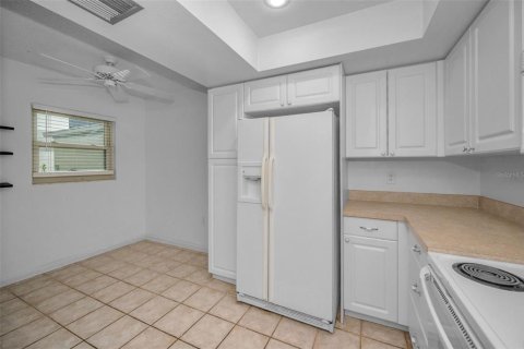 Copropriété à vendre à Clearwater, Floride: 2 chambres, 99.41 m2 № 1919851 - photo 19