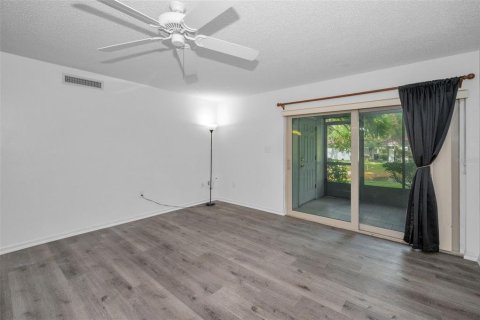 Copropriété à vendre à Clearwater, Floride: 2 chambres, 99.41 m2 № 1919851 - photo 8
