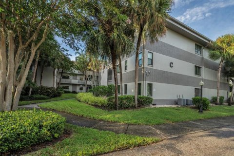 Copropriété à vendre à Clearwater, Floride: 2 chambres, 99.41 m2 № 1919851 - photo 4
