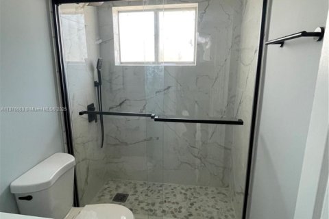 Copropriété à vendre à Miami, Floride: 2 chambres, 60.2 m2 № 1925375 - photo 13