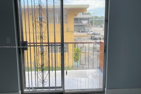 Copropriété à vendre à Miami, Floride: 2 chambres, 60.2 m2 № 1925375 - photo 2