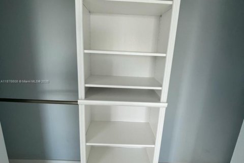 Copropriété à vendre à Miami, Floride: 2 chambres, 60.2 m2 № 1925375 - photo 3