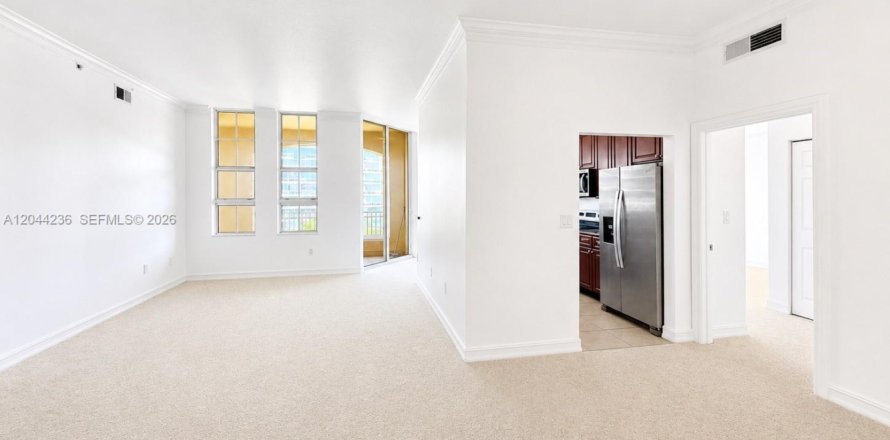 Condo in Aventura, Florida, 2 bedrooms № 2244984