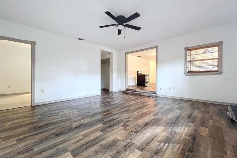 House in Lakeland, Florida 3 bedrooms, 139.35 sq.m. № 1789272 - photo 21