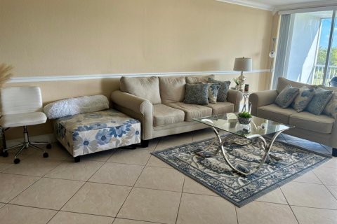 Copropriété à louer à Pompano Beach, Floride: 2 chambres, 102.19 m2 № 2179754 - photo 3