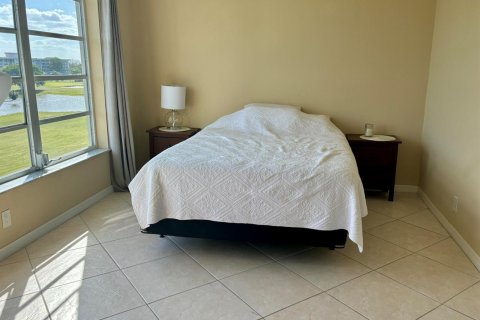 Copropriété à louer à Pompano Beach, Floride: 2 chambres, 102.19 m2 № 2179754 - photo 14