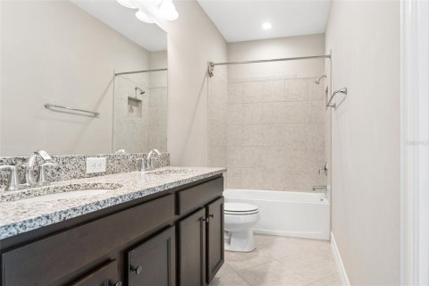 Villa ou maison à vendre à Wesley Chapel, Floride: 5 chambres, 294.78 m2 № 2429248 - photo 19