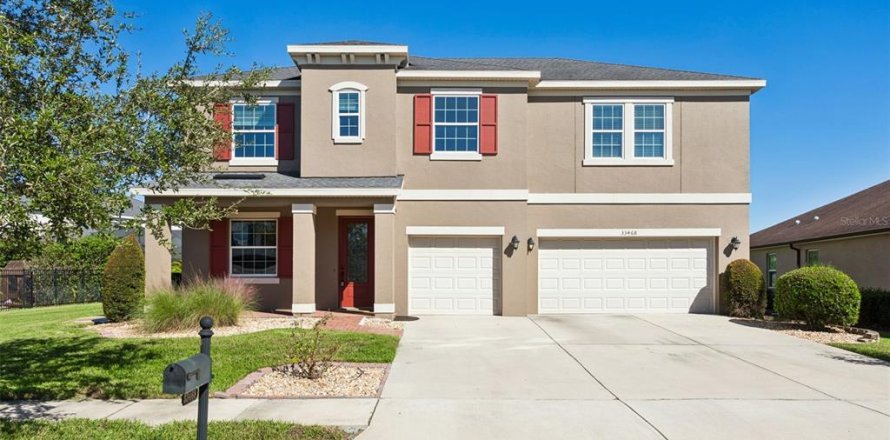 Villa ou maison à Wesley Chapel, Floride 5 chambres, 294.78 m2 № 2429248
