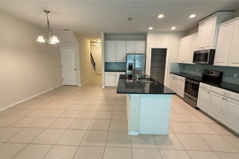 Touwnhouse à vendre à Oviedo, Floride: 3 chambres, 173.91 m2 № 2304359 - photo 7