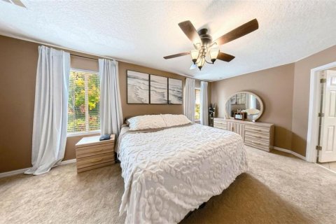 House in Land O' Lakes, Florida 3 bedrooms, 219.81 sq.m. № 2284253 - photo 25