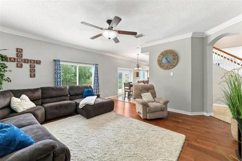 House in Land O' Lakes, Florida 3 bedrooms, 219.81 sq.m. № 2284253 - photo 11