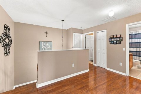 House in Land O' Lakes, Florida 3 bedrooms, 219.81 sq.m. № 2284253 - photo 17