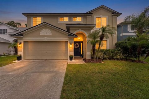 House in Land O' Lakes, Florida 3 bedrooms, 219.81 sq.m. № 2284253 - photo 3