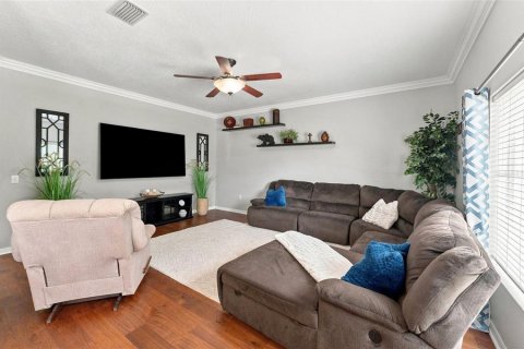 House in Land O' Lakes, Florida 3 bedrooms, 219.81 sq.m. № 2284253 - photo 10