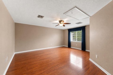House in Land O' Lakes, Florida 3 bedrooms, 219.81 sq.m. № 2284253 - photo 19