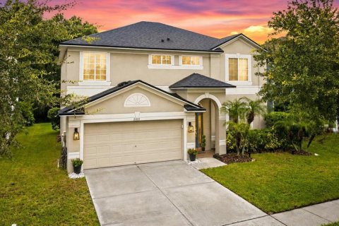 House in Land O' Lakes, Florida 3 bedrooms, 219.81 sq.m. № 2284253 - photo 2