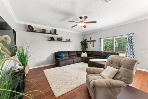 House in Land O' Lakes, Florida 3 bedrooms, 219.81 sq.m. № 2284253 - photo 9