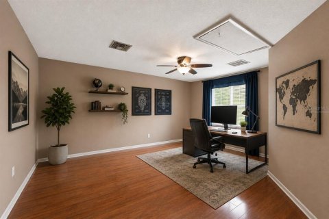 House in Land O' Lakes, Florida 3 bedrooms, 219.81 sq.m. № 2284253 - photo 20