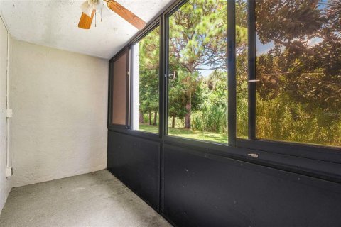 Condo in West Palm Beach, Florida, 2 bedrooms  № 1642492 - photo 22