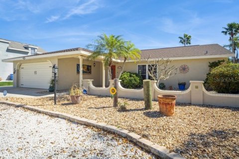 Casa en venta en Apollo Beach, Florida, 3 dormitorios, 164.44 m2 № 1770089 - foto 1