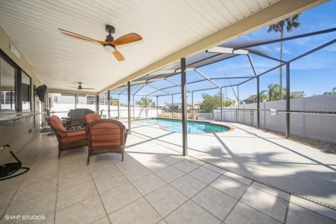 Casa en venta en Apollo Beach, Florida, 3 dormitorios, 164.44 m2 № 1770089 - foto 4