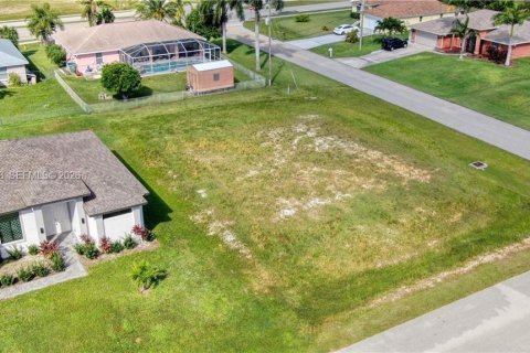Terrain à vendre à Cape Coral, Floride № 2089004 - photo 10