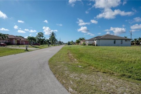 Terrain à vendre à Cape Coral, Floride № 2089004 - photo 2