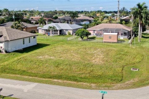 Terrain à vendre à Cape Coral, Floride № 2089004 - photo 8