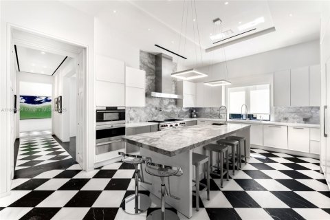 Villa ou maison à vendre à Coral Gables, Floride: 6 chambres, 505.57 m2 № 1932450 - photo 23