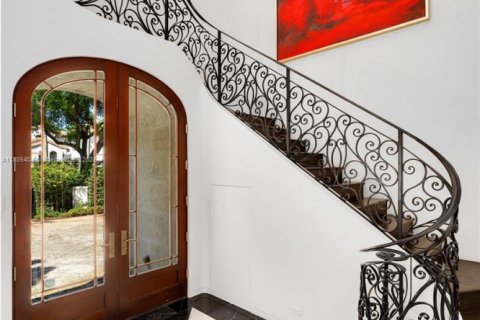 Villa ou maison à vendre à Coral Gables, Floride: 6 chambres, 505.57 m2 № 1932450 - photo 3