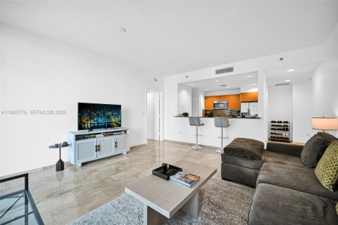 Condominio en venta en Miami, Florida, 1 dormitorio, 78.32 m2 № 2028039 - foto 8