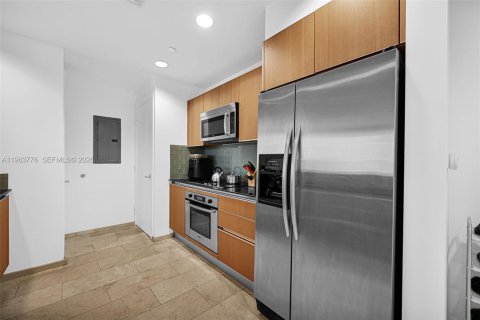 Condominio en venta en Miami, Florida, 1 dormitorio, 78.32 m2 № 2028039 - foto 14