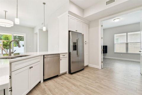 Купить виллу или дом в Клируотер, Флорида 14 комнат, 238.76м2, № 1689579 - фото 14