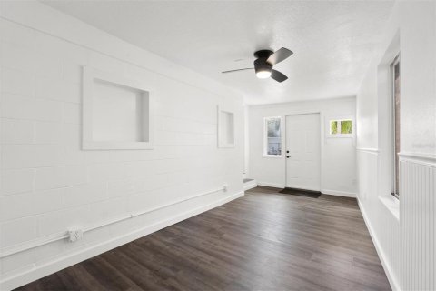 Commercial property in Saint Augustine, Florida 39.86 sq.m. № 2367226 - photo 10
