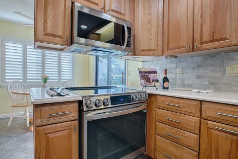 Купить виллу или дом в Ялаха, Флорида 7 комнат, 172.33м2, № 1529697 - фото 5